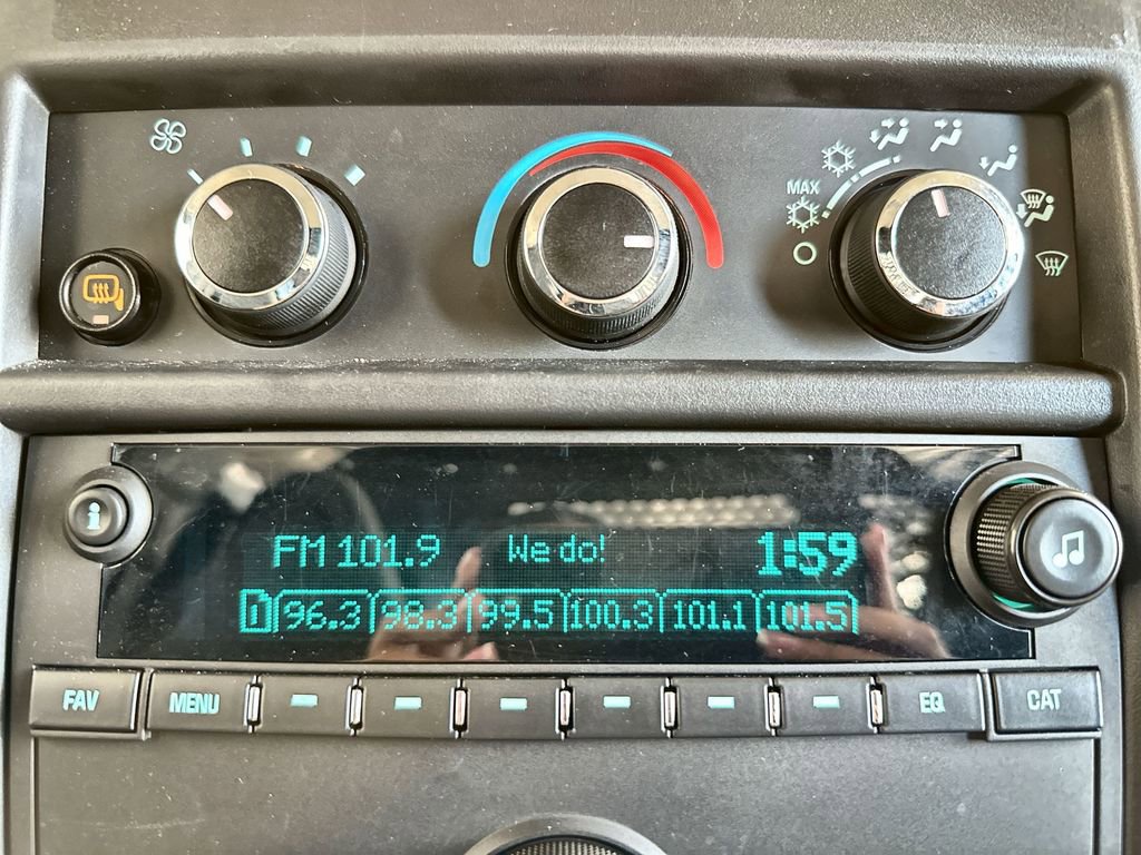 Used 2024 Chevrolet Express 2500 w/ Driver Convenience Package image 12