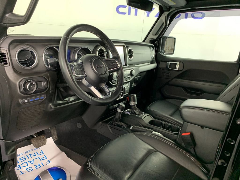 Used 2023 Jeep Wrangler Unlimited Sahara w/ Cold Weather Group AWD/4WD image 16