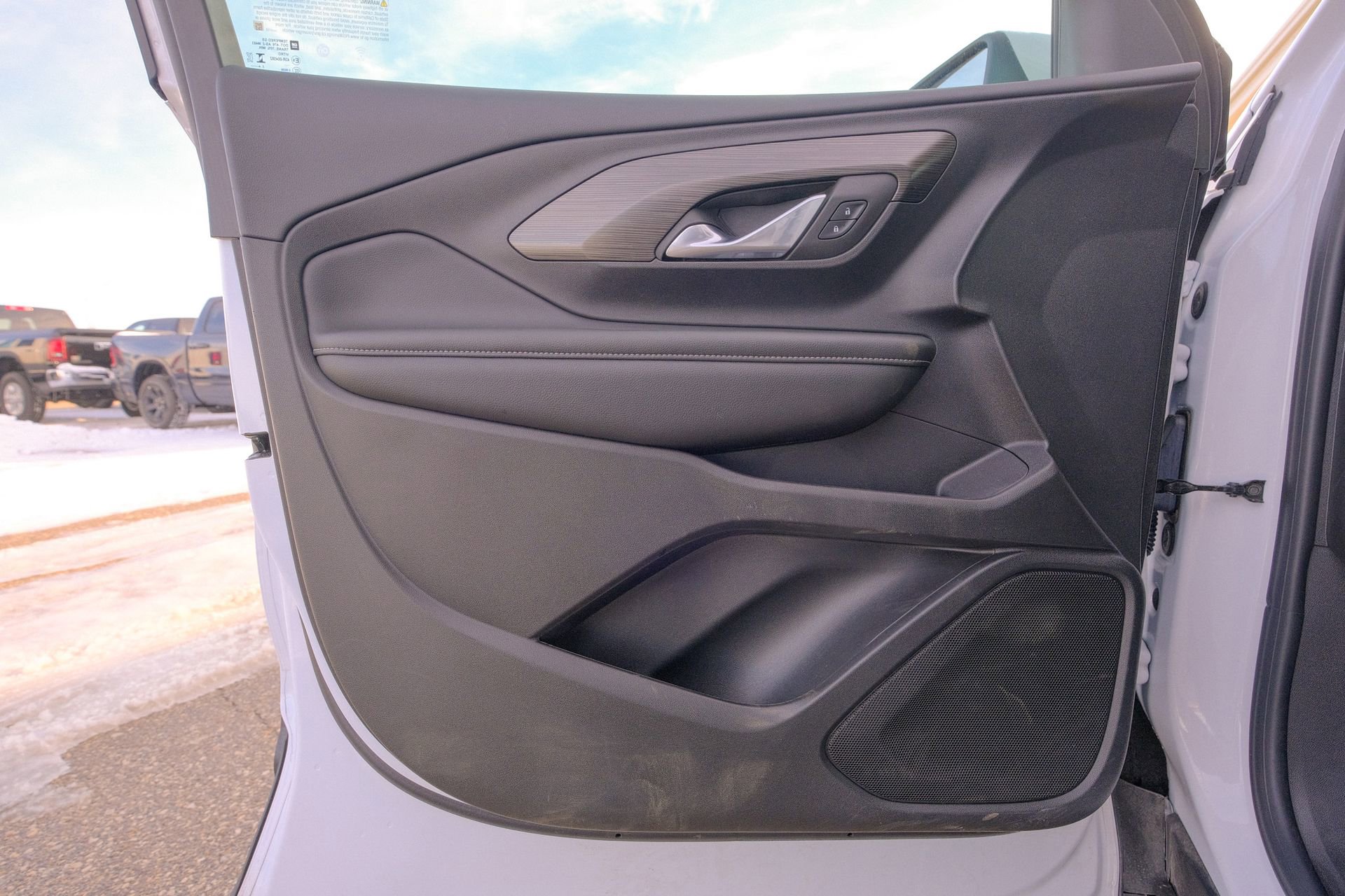 Used 2024 GMC Terrain SLE image 26