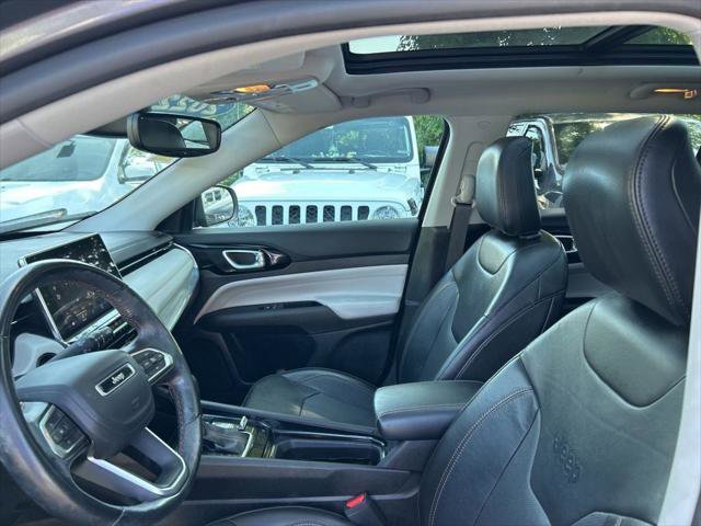 Certified 2022 Jeep Compass Limited w/ Sun and Sound Group image 43