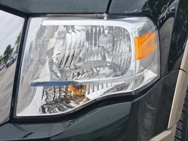 Used 2013 Ford Expedition XLT RWD image 11