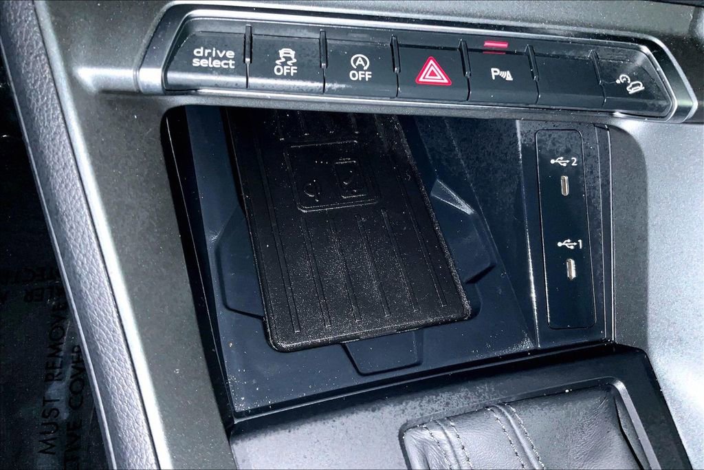 Certified 2025 Audi Q3 2.0T Premium w/ Convenience Package image 16