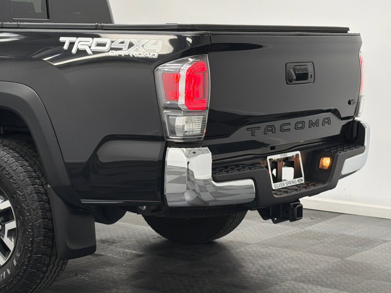 Used 2022 Toyota Tacoma TRD Off-Road image 7