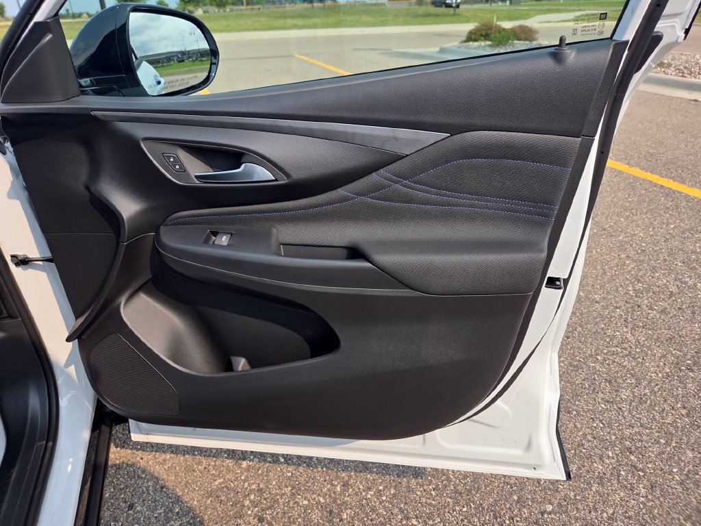 New 2026 Buick Envista Sport Touring w/ Convenience I Package FWD image 33
