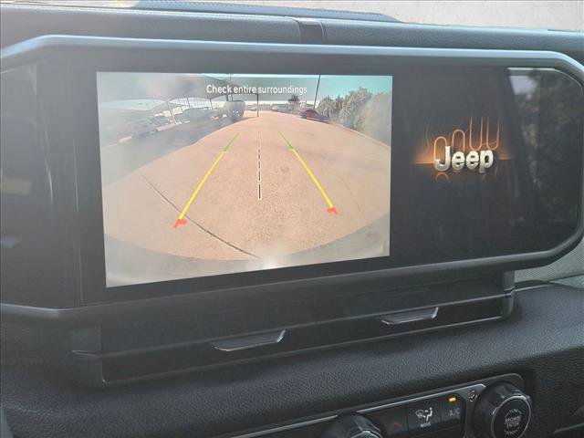 Used 2024 Jeep Wrangler Sport S image 14