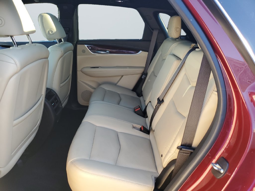 Used 2017 Cadillac XT5 Premium Luxury FWD image 13