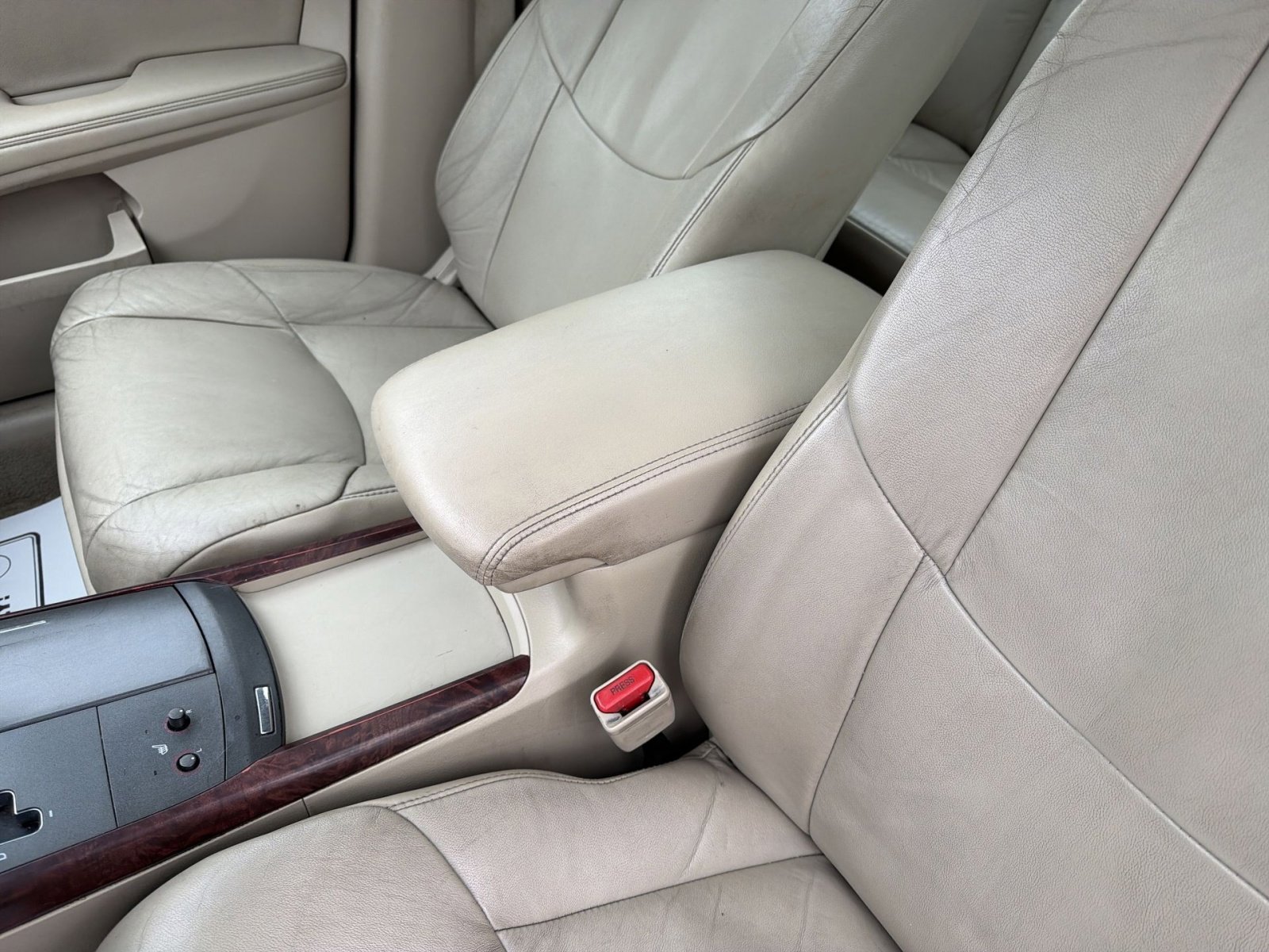 Used 2012 Toyota Avalon Base image 28