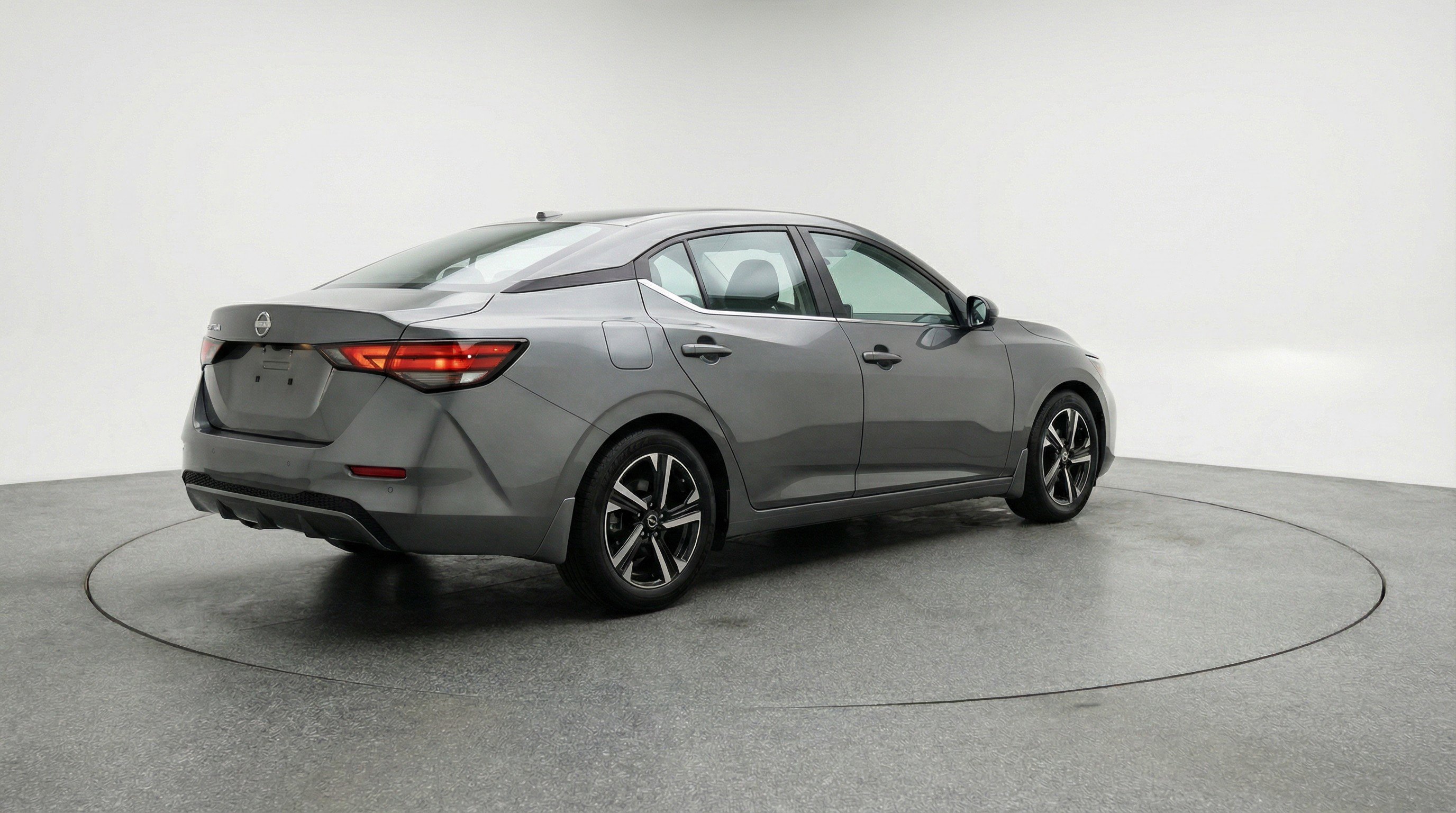 Used 2025 Nissan Sentra SV FWD image 9