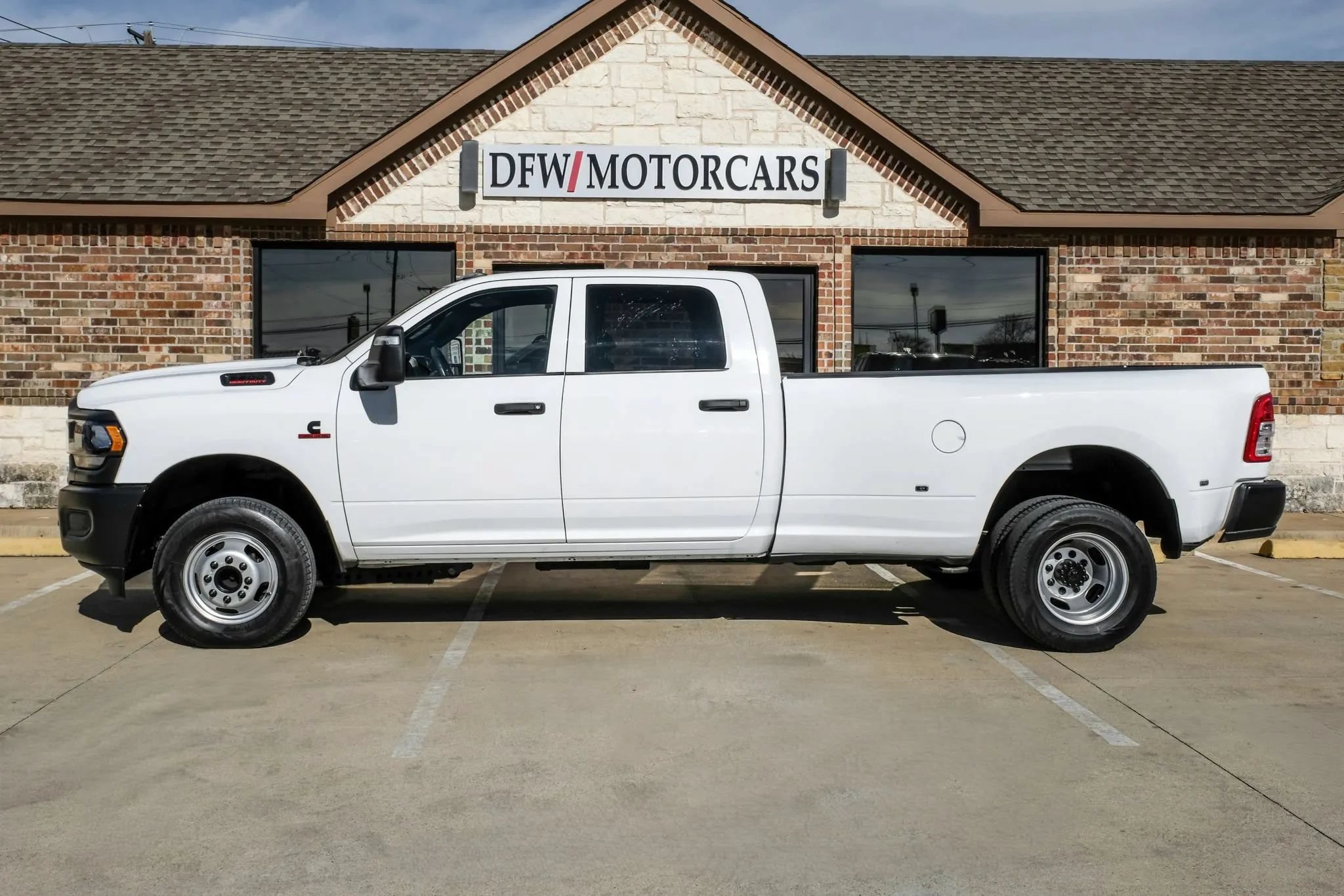 Used 2023 RAM 3500 Tradesman AWD/4WD image 9