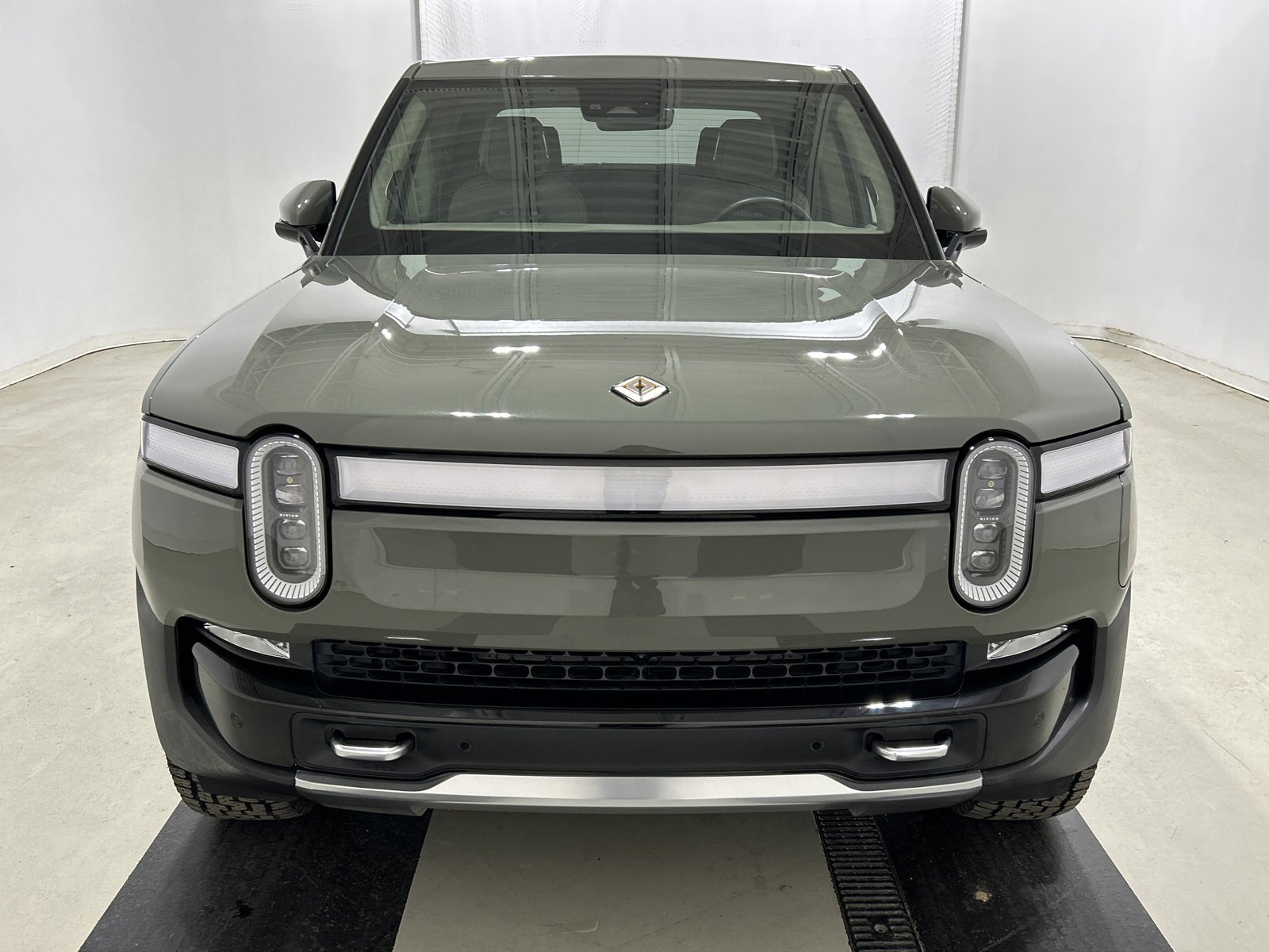 Used 2022 Rivian R1T Launch Edition image 8