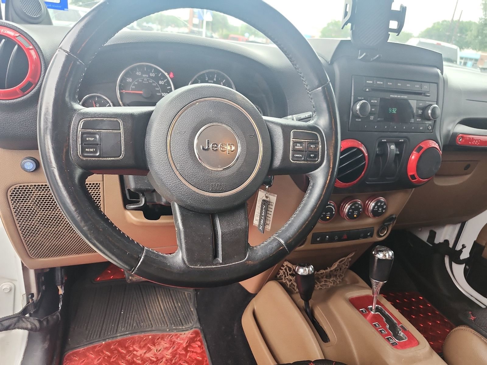 Used 2012 Jeep Wrangler Sahara AWD/4WD image 10