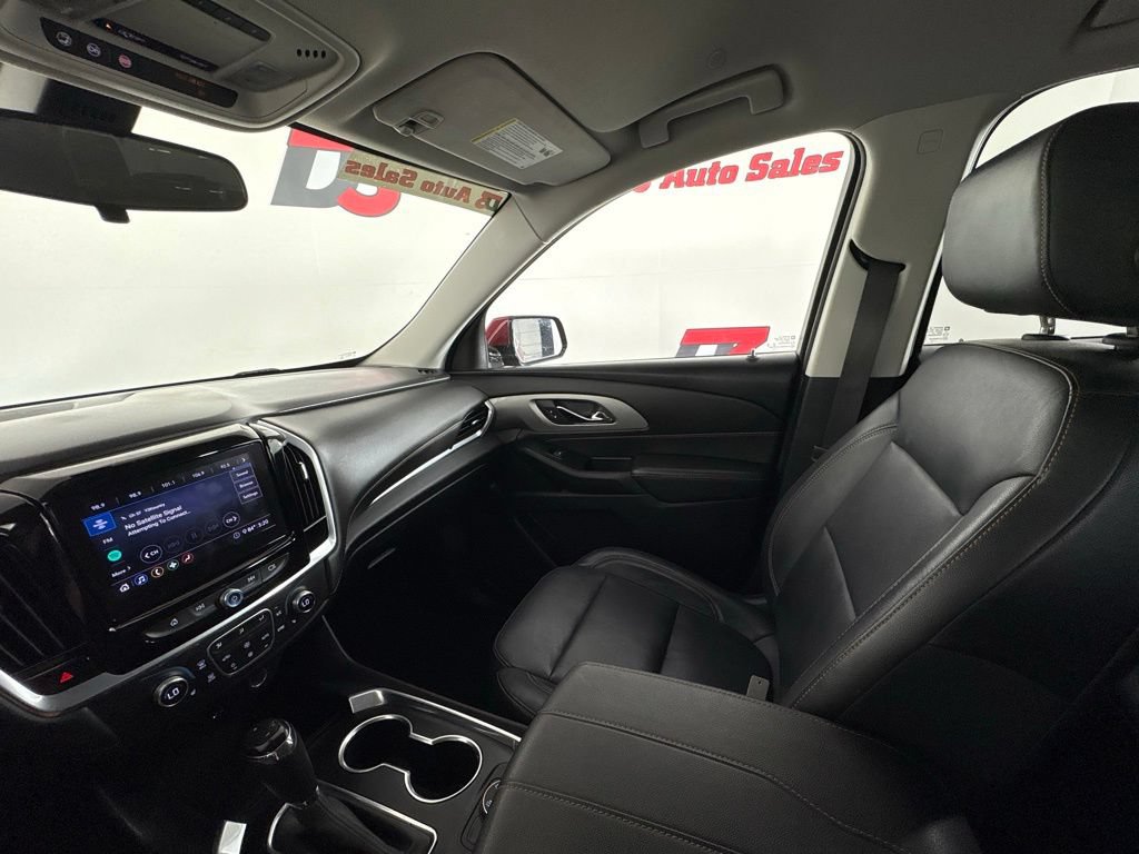 Used 2020 Chevrolet Traverse LT w/ LPO, Floor Liner Package AWD/4WD image 29