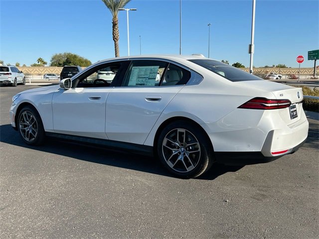 New 2025 BMW i5 eDrive40i w/ Premium Package image 8