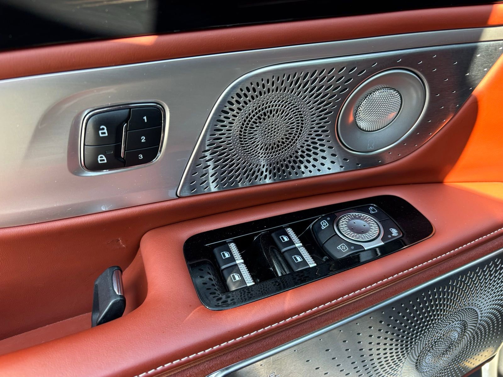 Used 2024 Lincoln Nautilus Black Label image 16