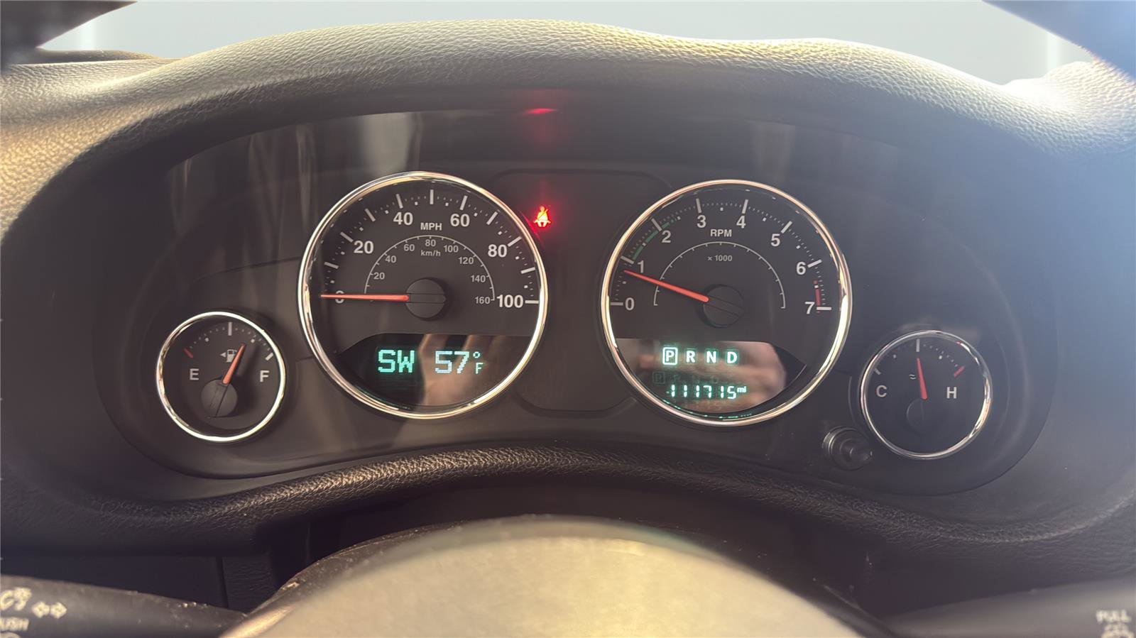 Used 2015 Jeep Wrangler Unlimited Sahara w/ Connectivity Group image 14