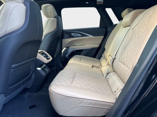 Certified 2026 Cadillac Lyriq Signature Luxury w/ Nappa Leather Package AWD/4WD image 11
