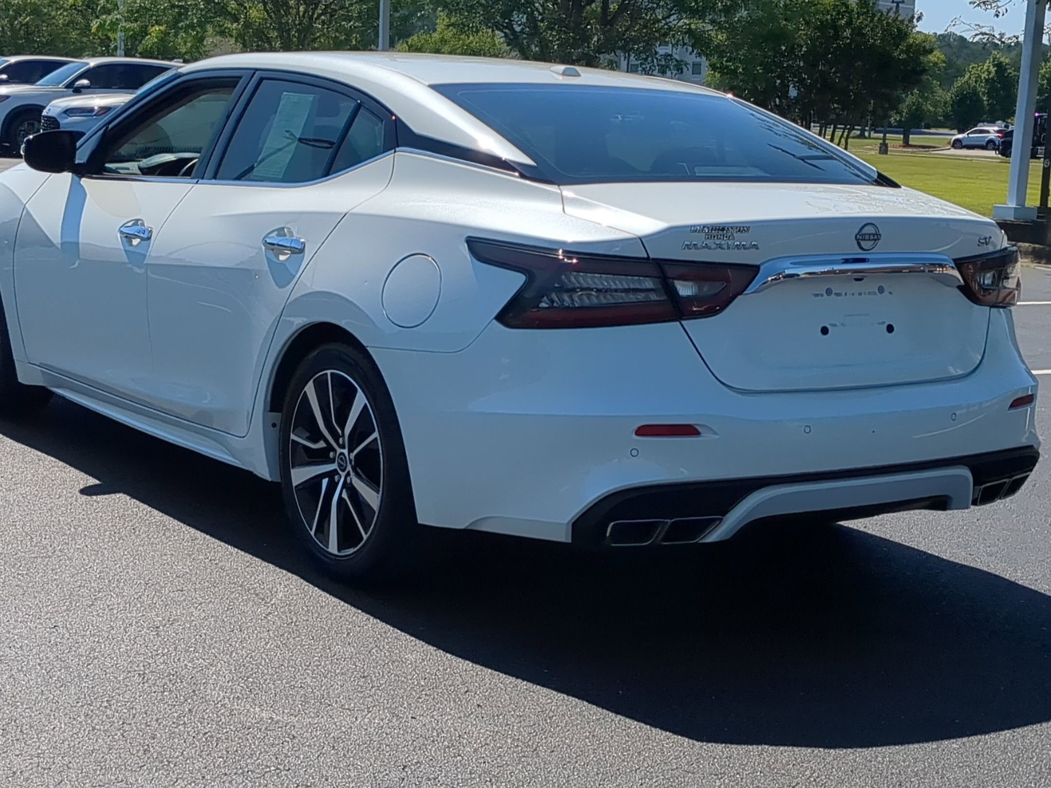 Used 2023 Nissan Maxima SV w/ Floor Mat Group FWD image 5