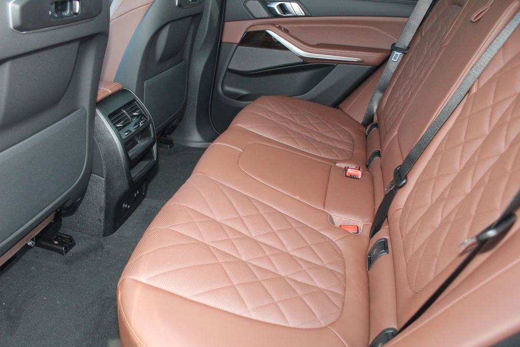 New 2026 BMW X5 xDrive50e w/ M Sport Package image 22
