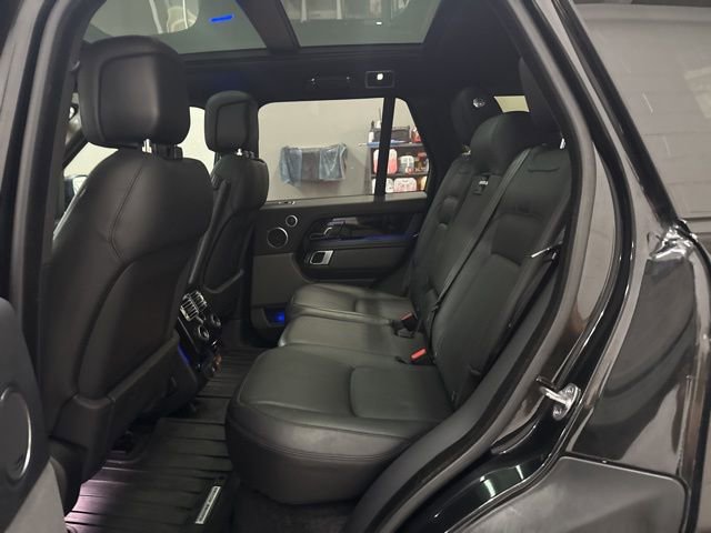 Used 2019 Land Rover Range Rover HSE image 16