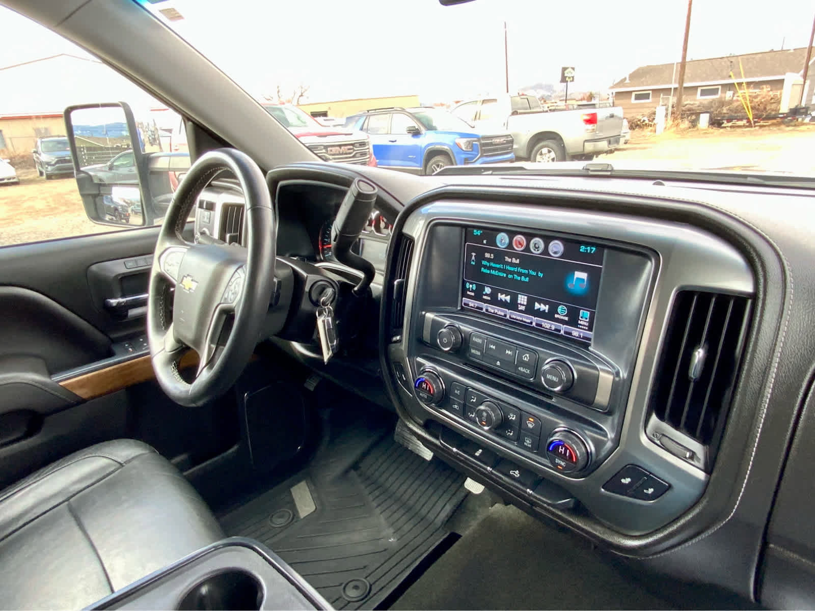 Used 2018 Chevrolet Silverado 1500 LTZ w/ Max Trailering Package image 44