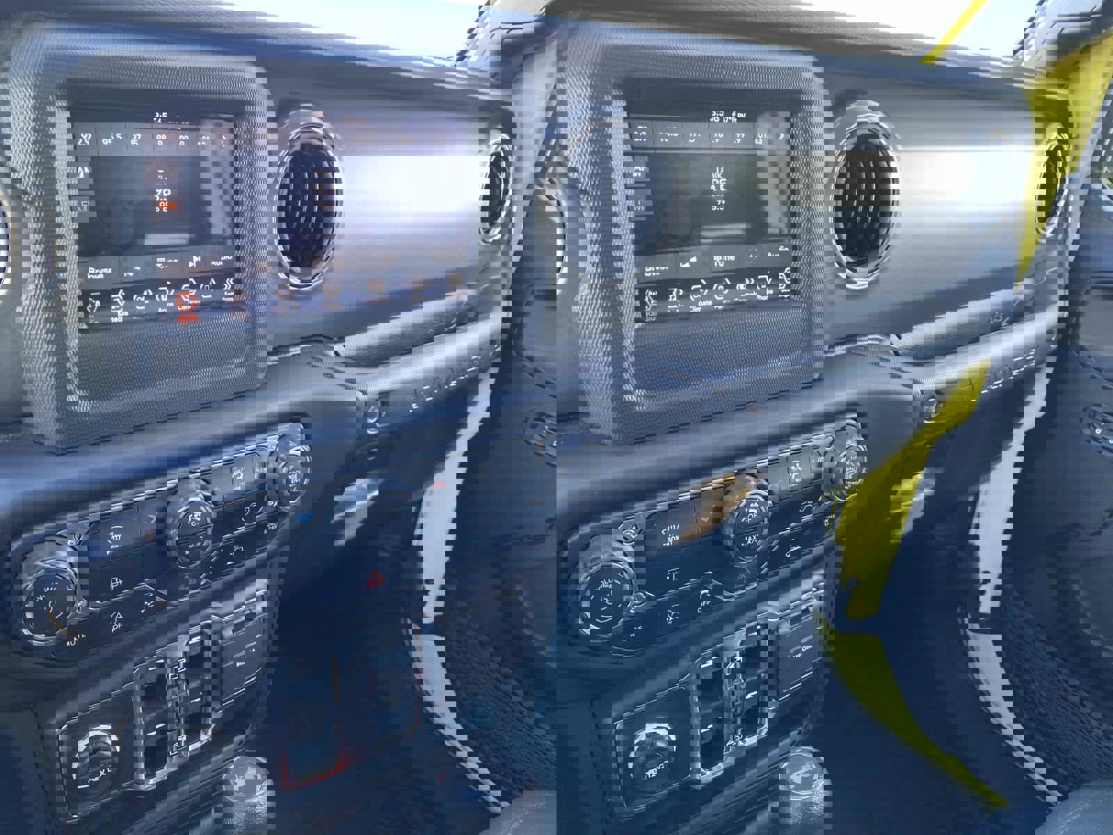 Certified 2023 Jeep Wrangler Willys image 30