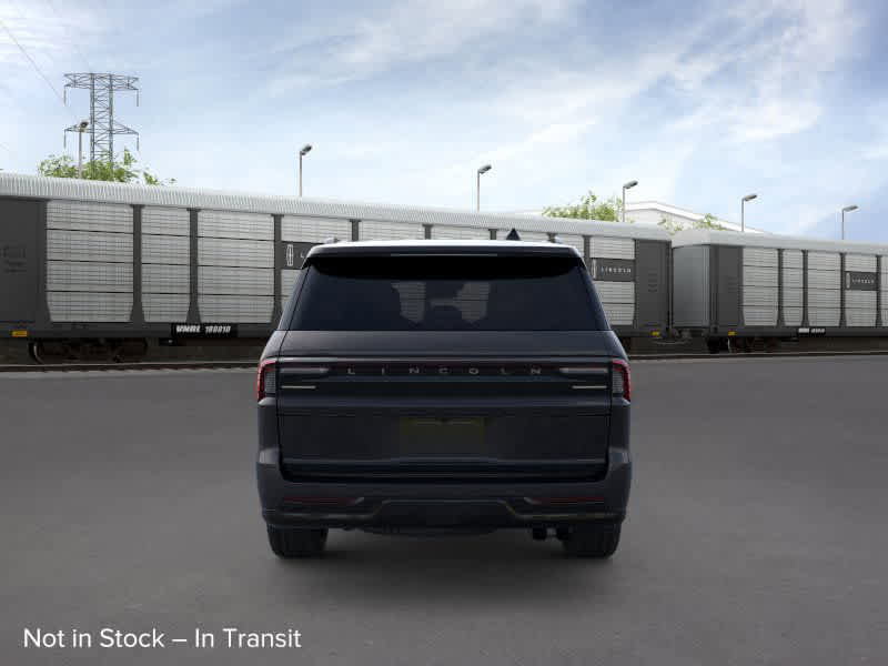 New 2026 Lincoln Navigator Reserve image 5