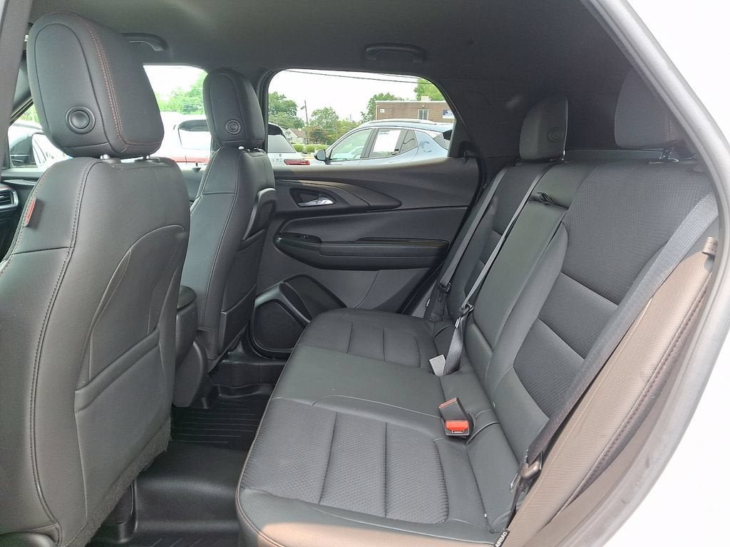 Certified 2022 Chevrolet TrailBlazer RS w/ Technology Package AWD/4WD image 12
