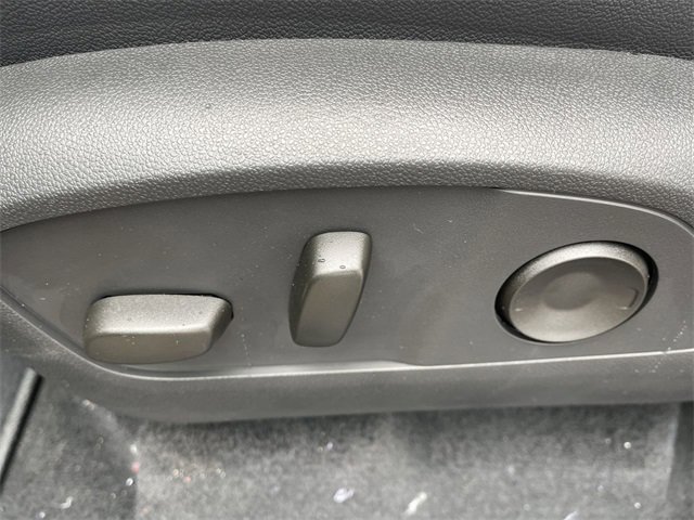 New 2026 Chevrolet Traverse LT w/ Driver Confidence Package image 12