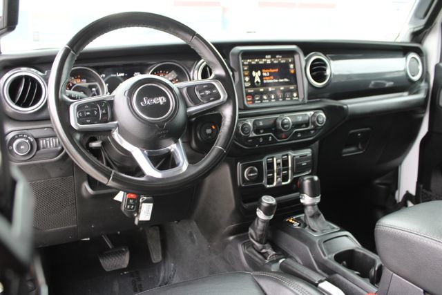 Used 2022 Jeep Wrangler Unlimited Sahara AWD/4WD image 13
