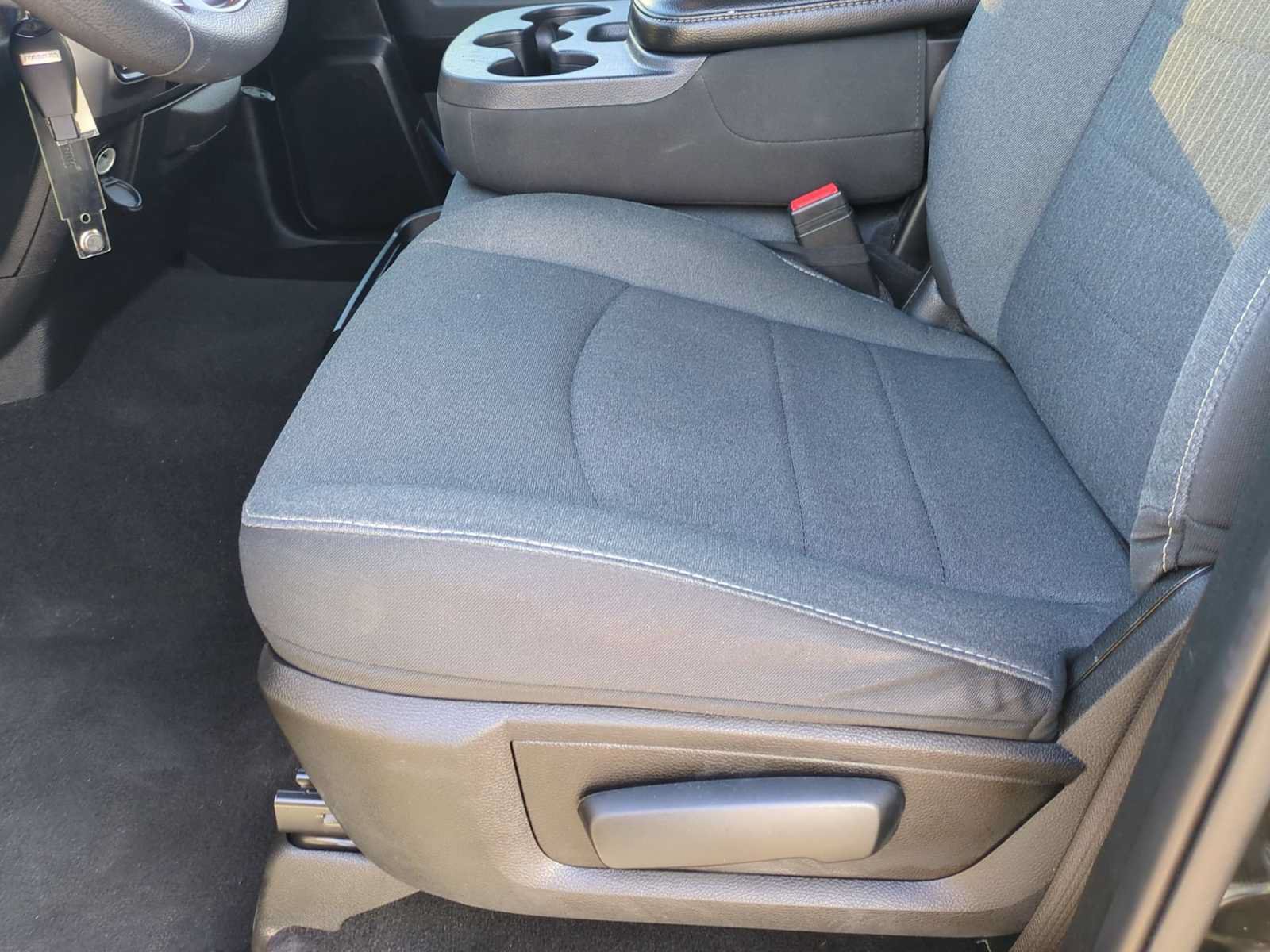 Used 2024 RAM 1500 Warlock AWD/4WD image 17