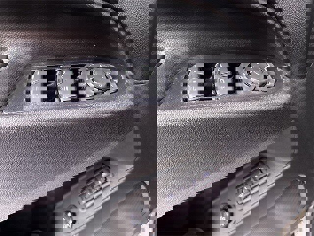 Used 2019 Chevrolet Equinox Premier image 24