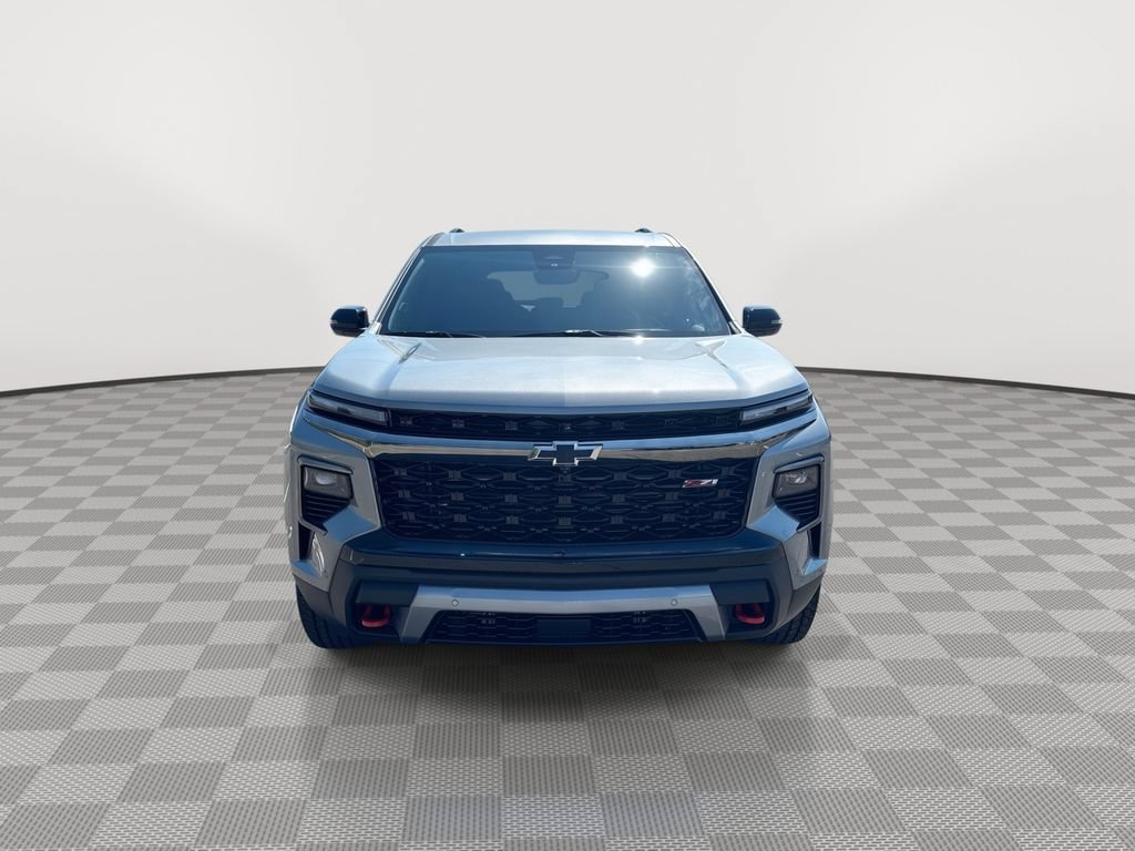 New 2026 Chevrolet Traverse Z71 w/ Enhanced Driving Package AWD/4WD image 3