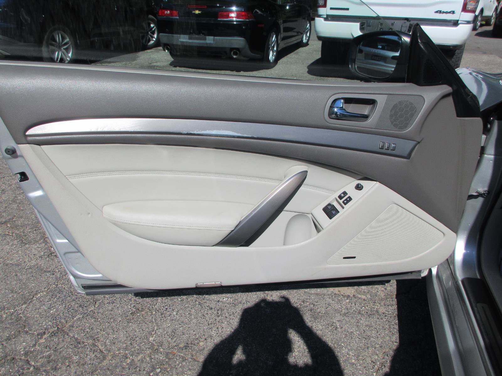 Used 2011 INFINITI G37 x Coupe w/ Premium Pkg AWD/4WD image 9