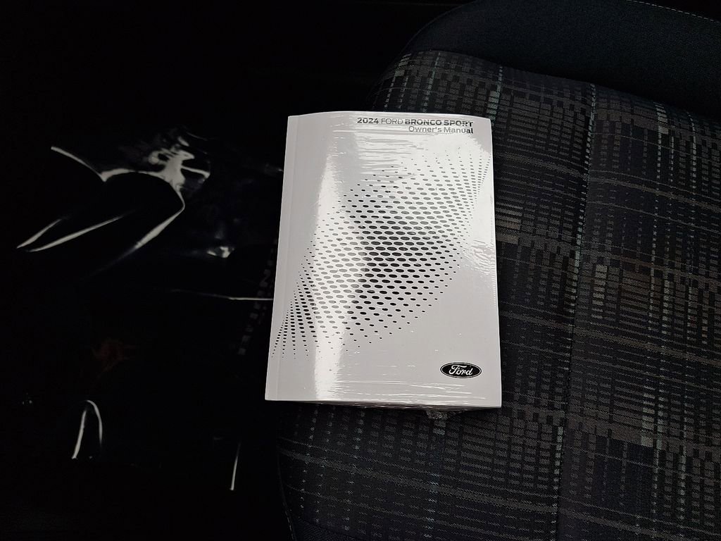 Used 2024 Ford Bronco Sport Heritage w/ Heritage Convenience Package image 26