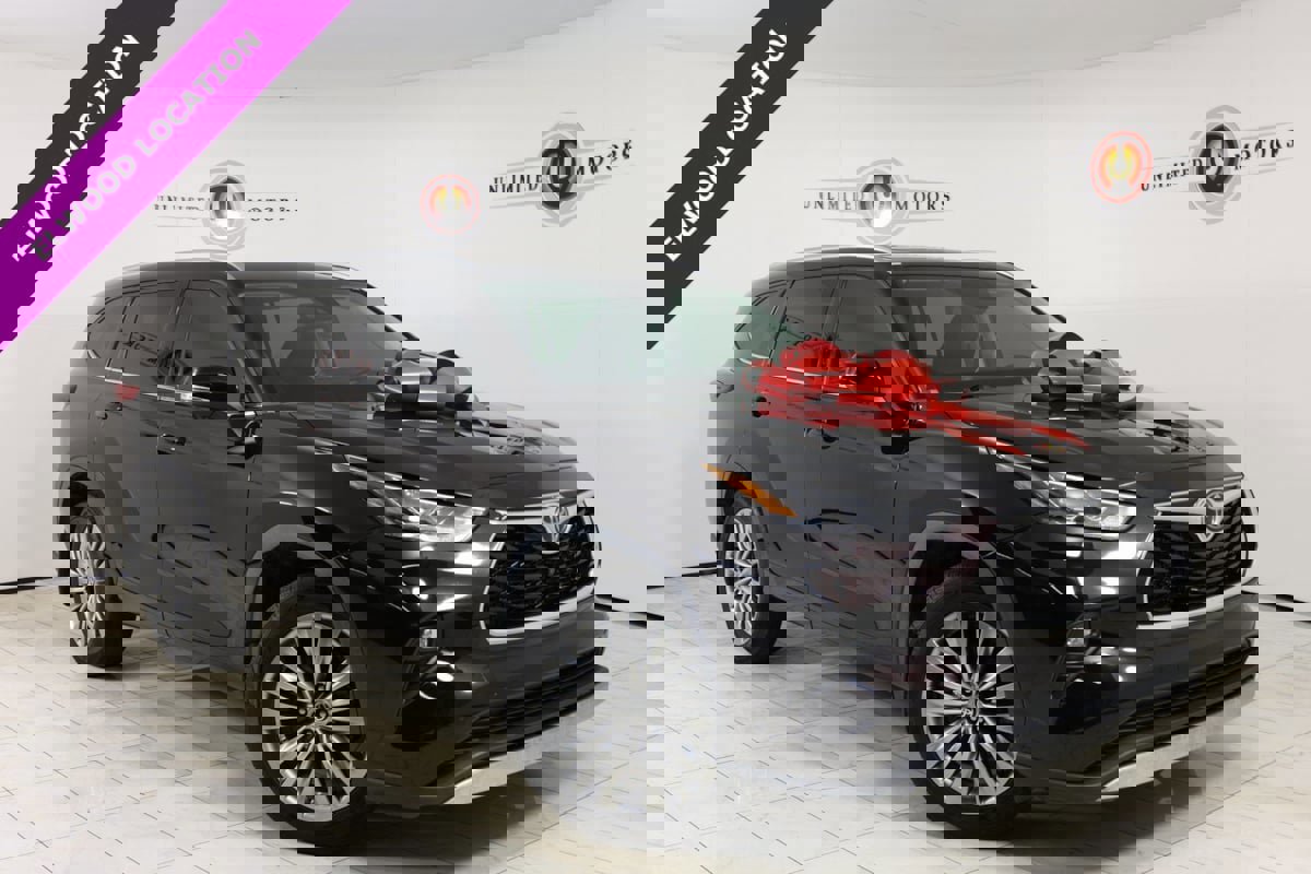 Used 2021 Toyota Highlander Platinum image 1