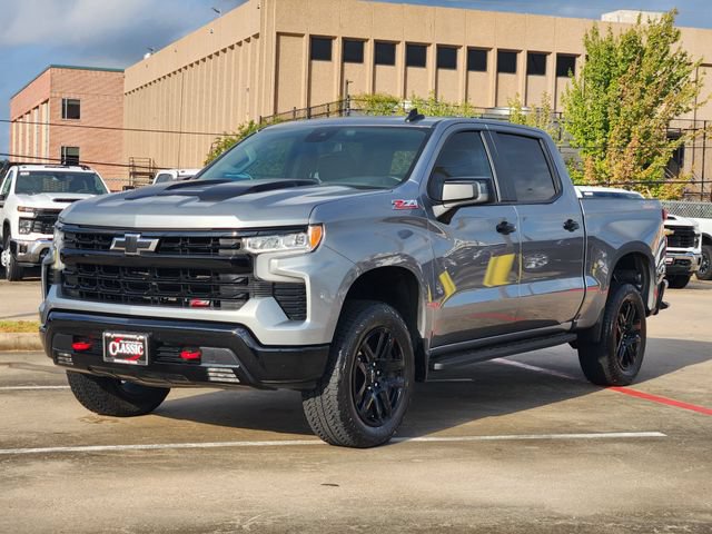 Used 2025 Chevrolet Silverado 1500 LT Trail Boss AWD/4WD image 3