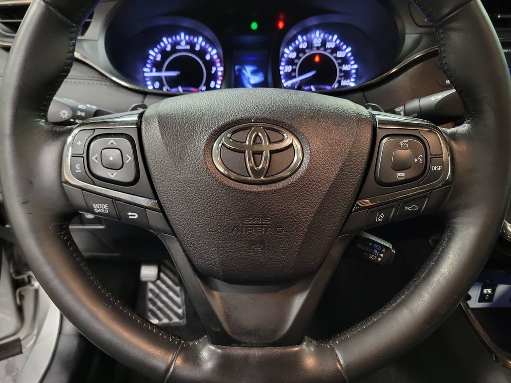Used 2018 Toyota Avalon Limited w/ All Weather Liner Package FWD image 23