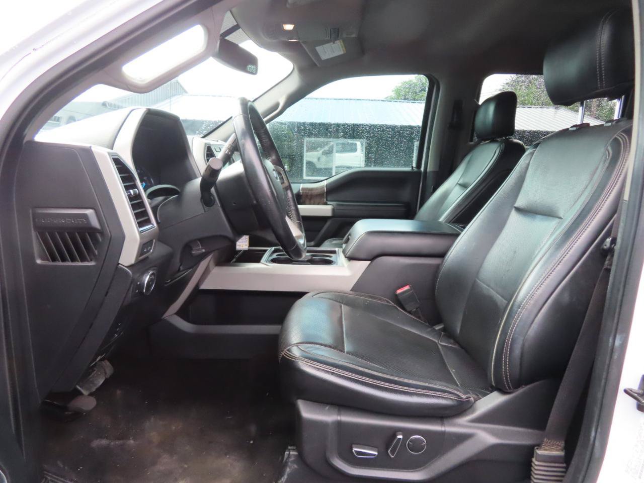 Used 2018 Ford F350 4x4 Crew Cab Super Duty image 30