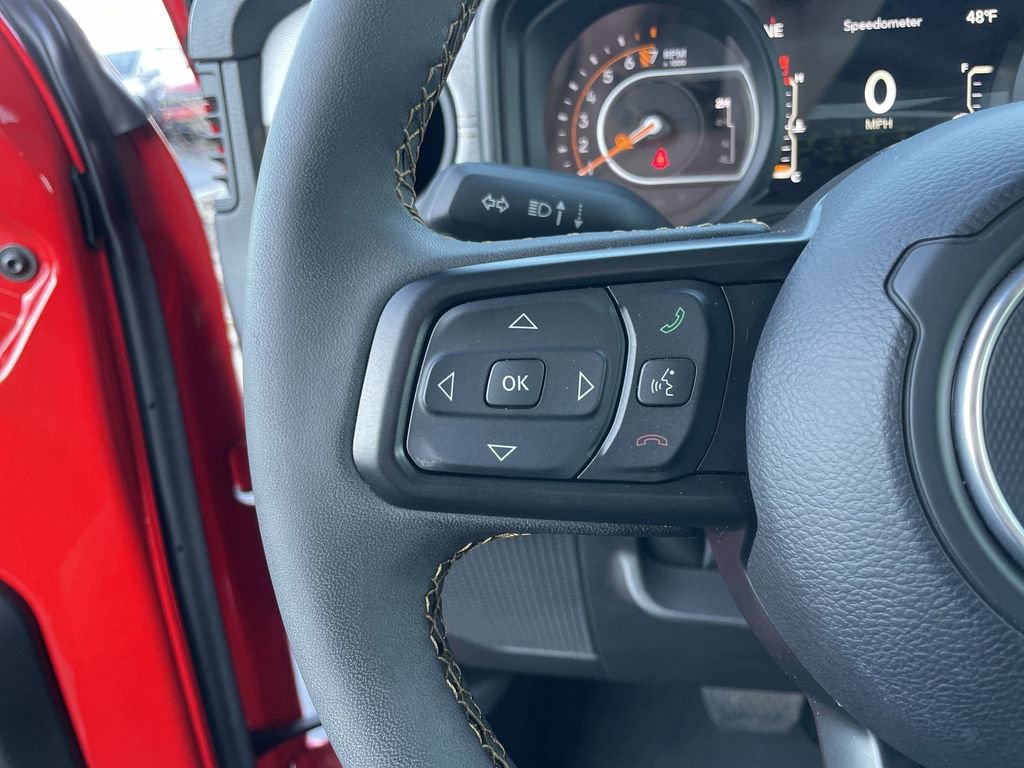 Used 2024 Jeep Gladiator Willys image 16