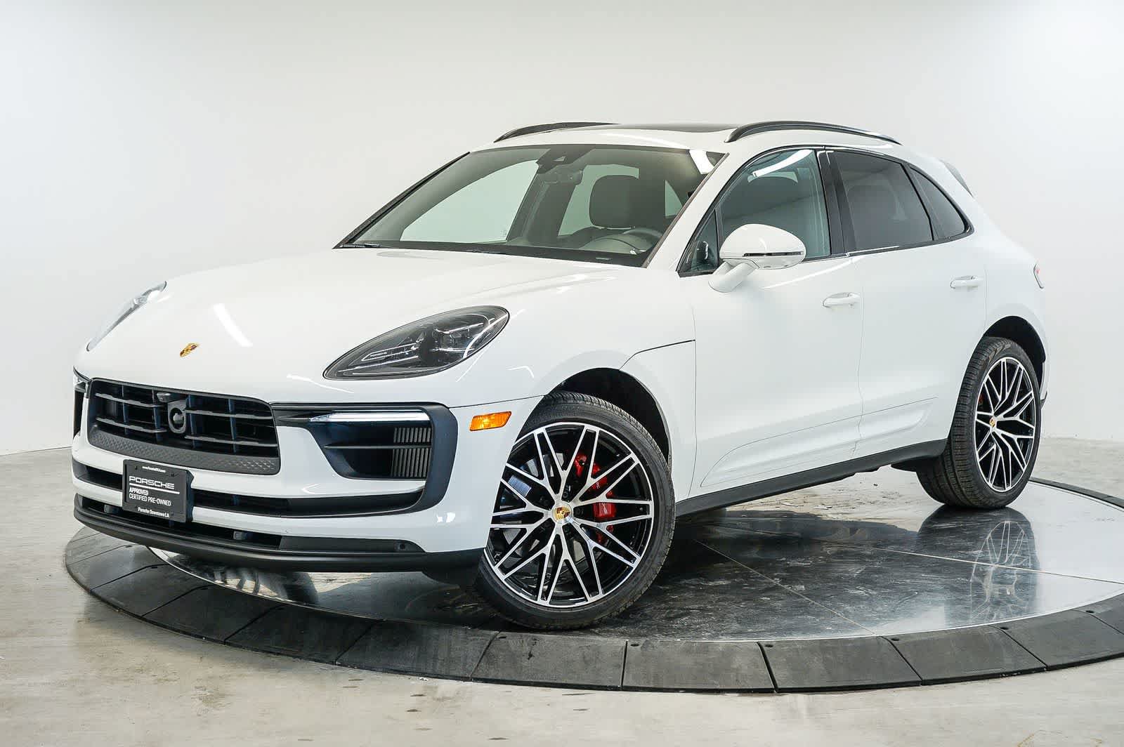 Certified 2026 Porsche Macan S AWD/4WD image 1