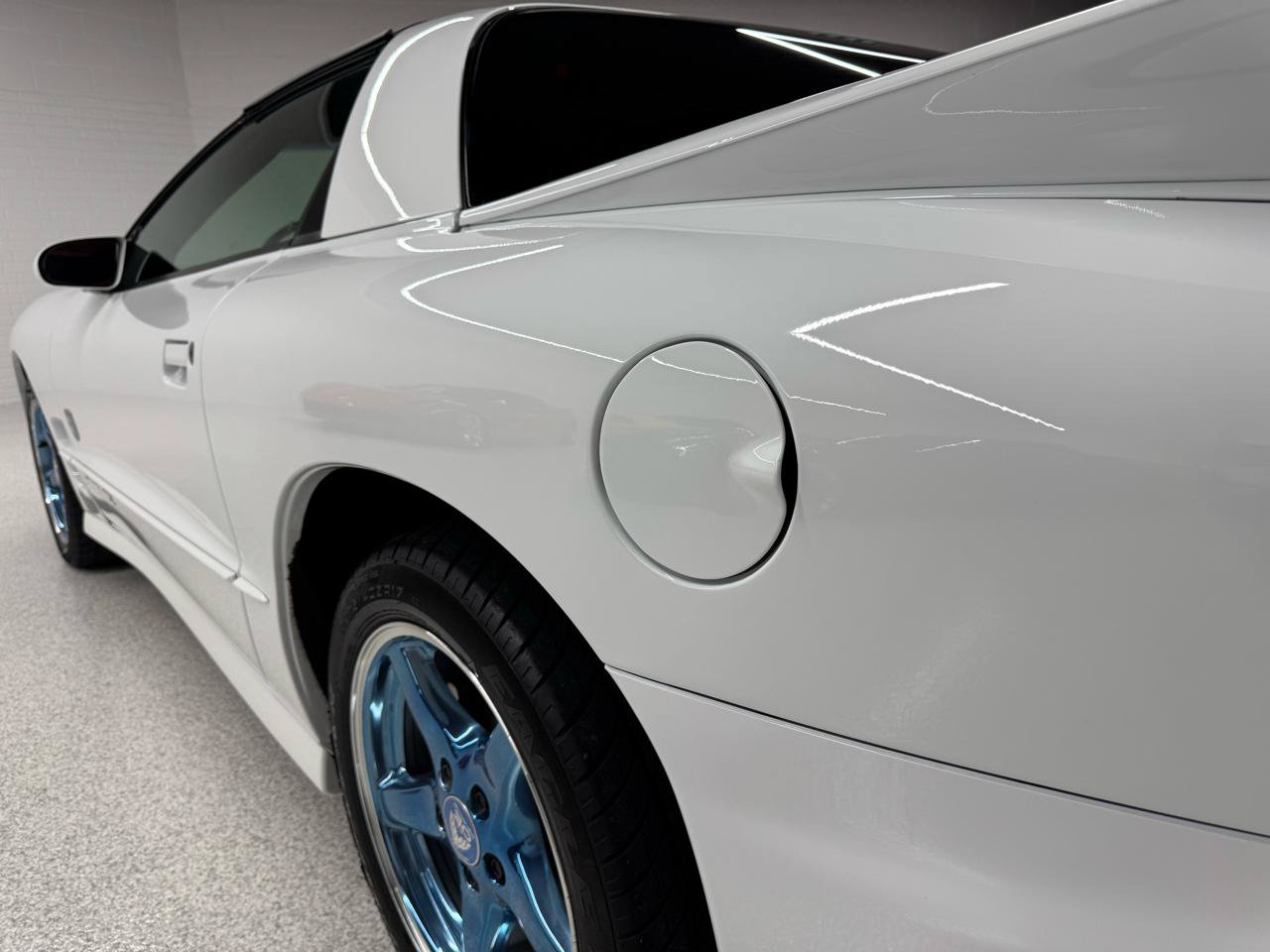 Used 1999 Pontiac Firebird Formula RWD image 30