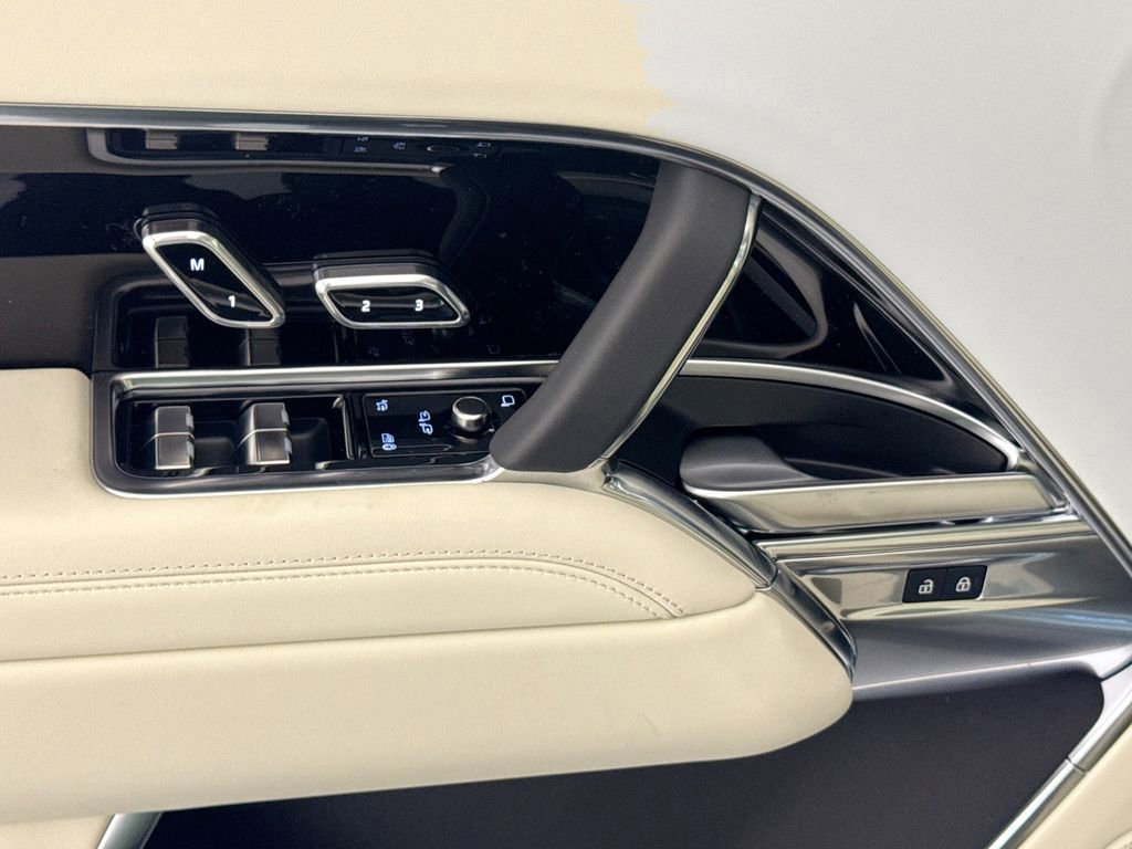 New 2026 Land Rover Range Rover SE AWD/4WD image 15