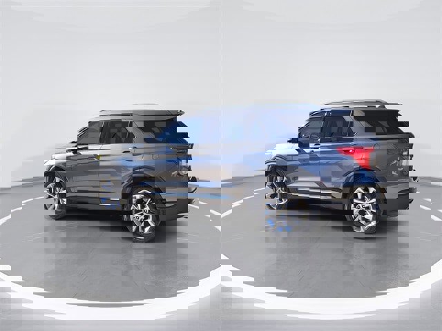 Used 2023 Ford Explorer Platinum w/ Technology Package image 6