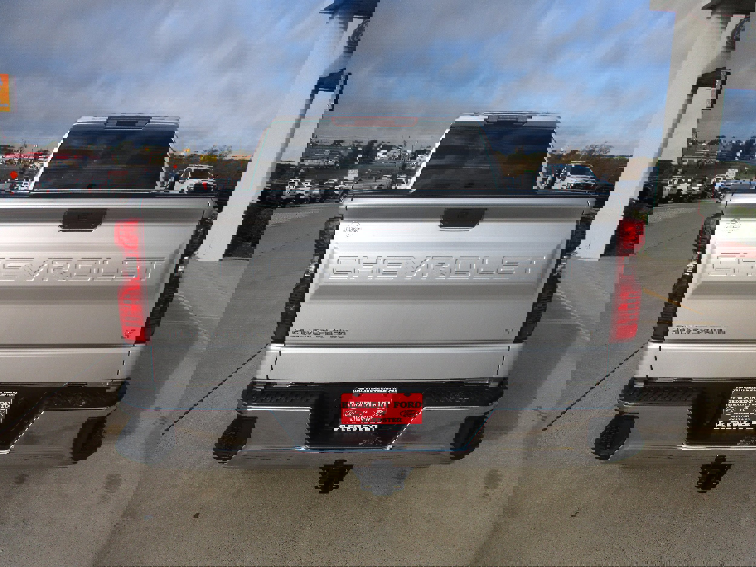 Used 2019 Chevrolet Silverado 1500 LT w/ Texas Edition image 7