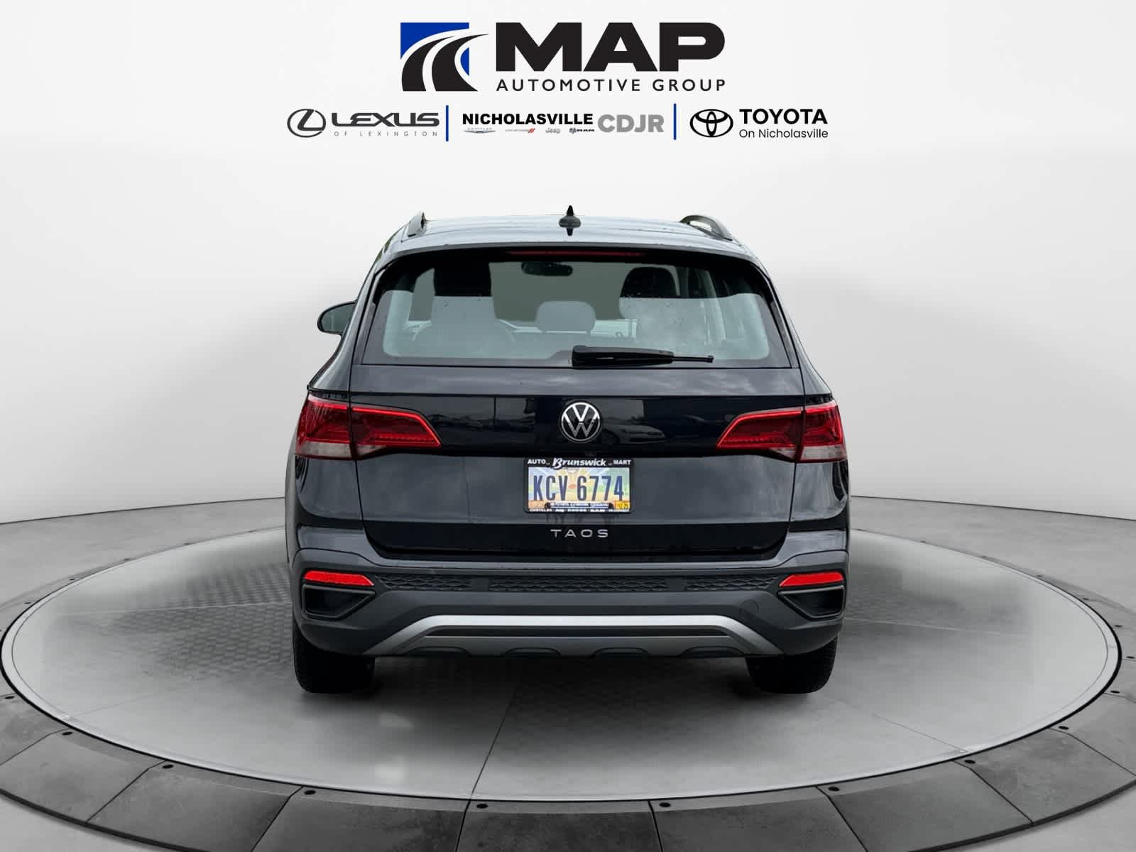 Used 2023 Volkswagen Taos S image 4