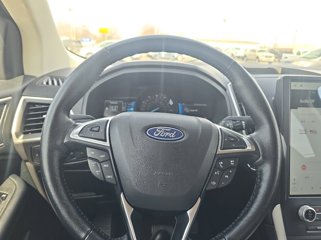 Used 2023 Ford Edge SEL AWD/4WD image 17