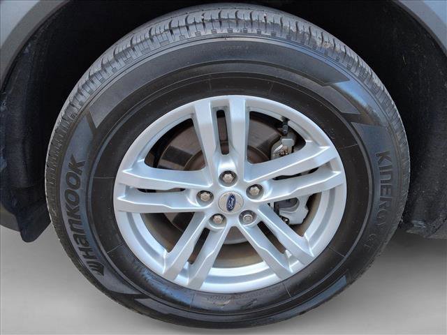 Used 2023 Ford Explorer XLT image 25