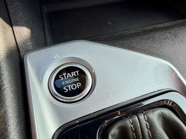 Used 2025 Nissan Altima 2.5 SV FWD image 33