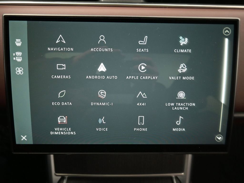 Used 2024 Land Rover Range Rover SE image 18