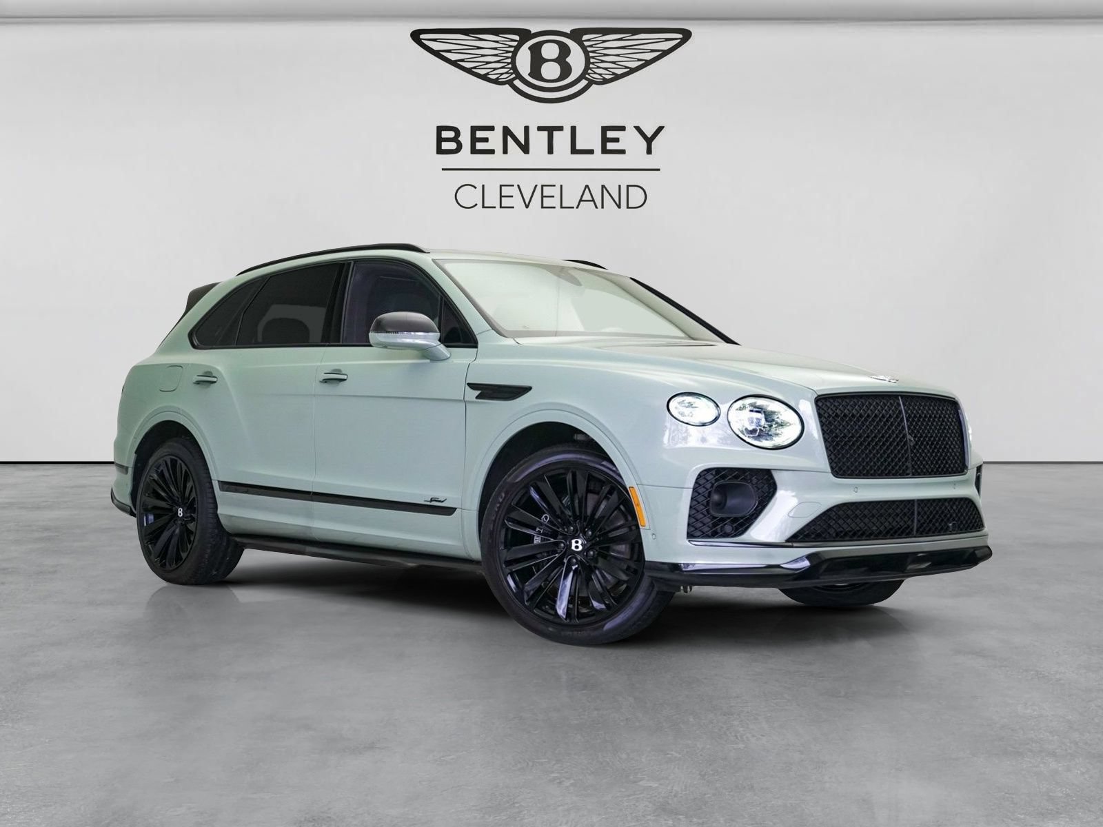 Used 2023 Bentley Bentayga Speed AWD/4WD image 1